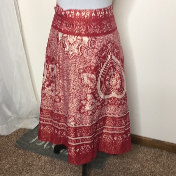 BCBG Maxazria red and gold bohemian style wrap skirt size XS - Picture 3 of 12